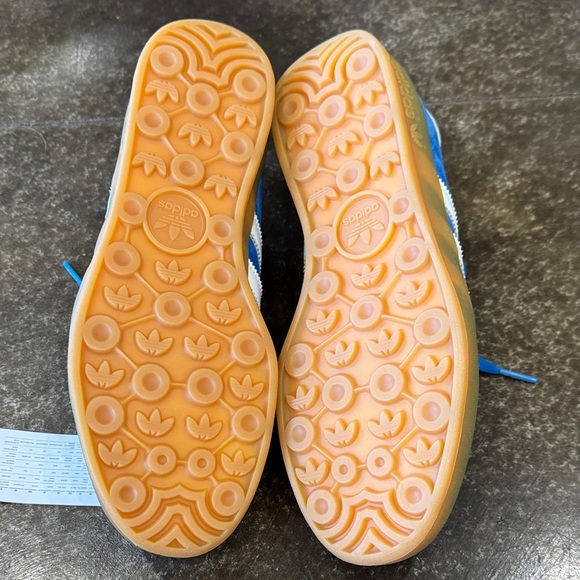 Adidas Gazelle Blue and White Sneakers - Picture 5 of 6